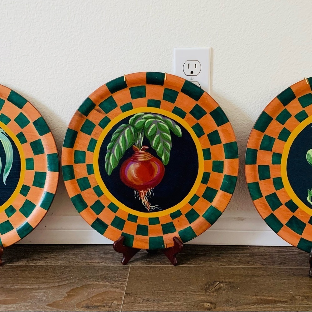 Hand painted wall decoration